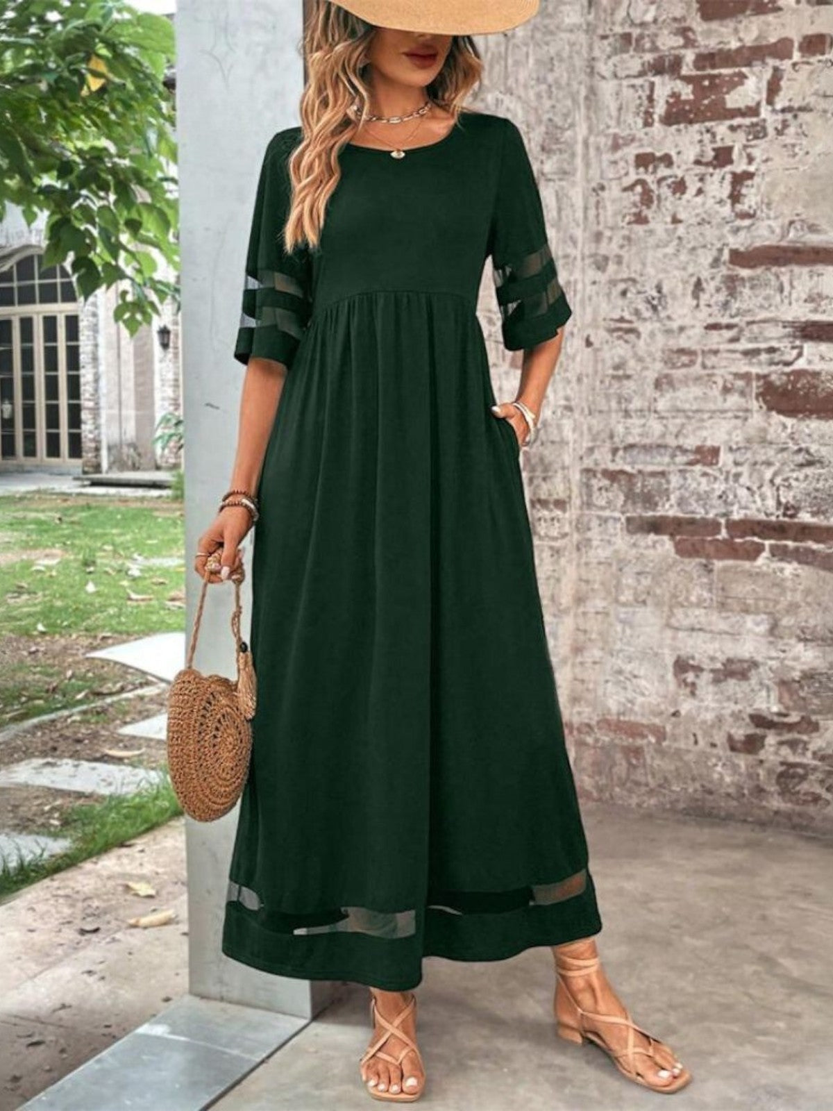 Esmeralda - Vestido elegante con cobertura favorecedora para el vientre