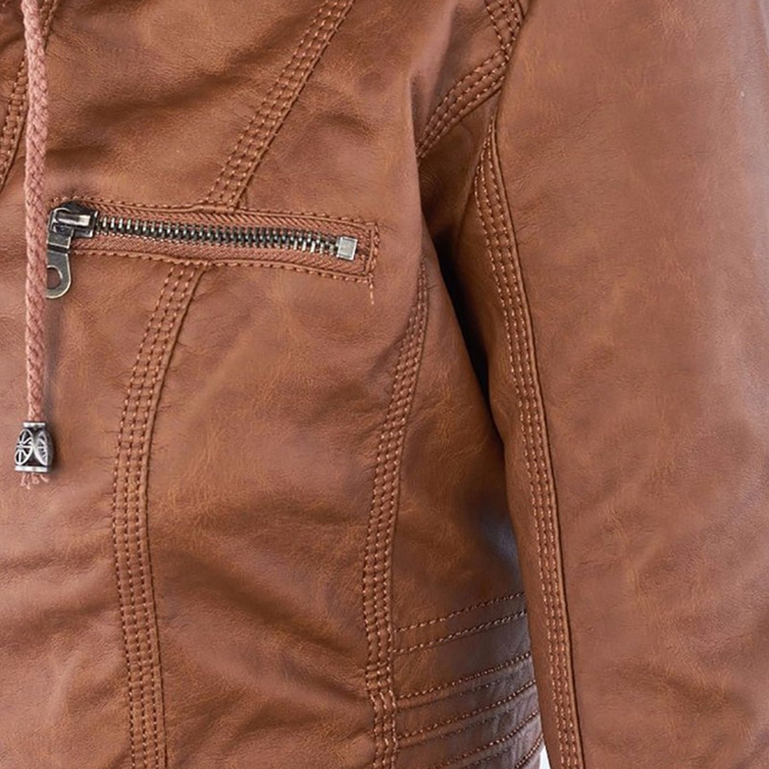 Ainoa | Chaqueta moderna con capucha