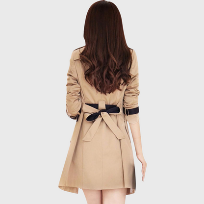 Ainhoa™ - Chaqueta cruzada con bordes en contraste